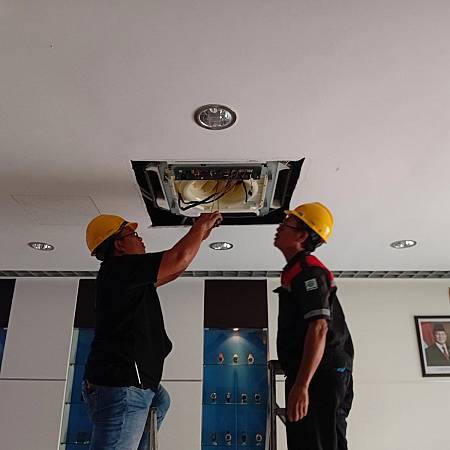 Kenapa AC Menyala Tapi Tidak Dingin? Ini Penyebab dan Solusinya